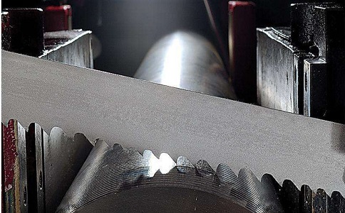 南昌双金属带锯条锯切割金属工件过程中产生的金属屑需如何合理处理？